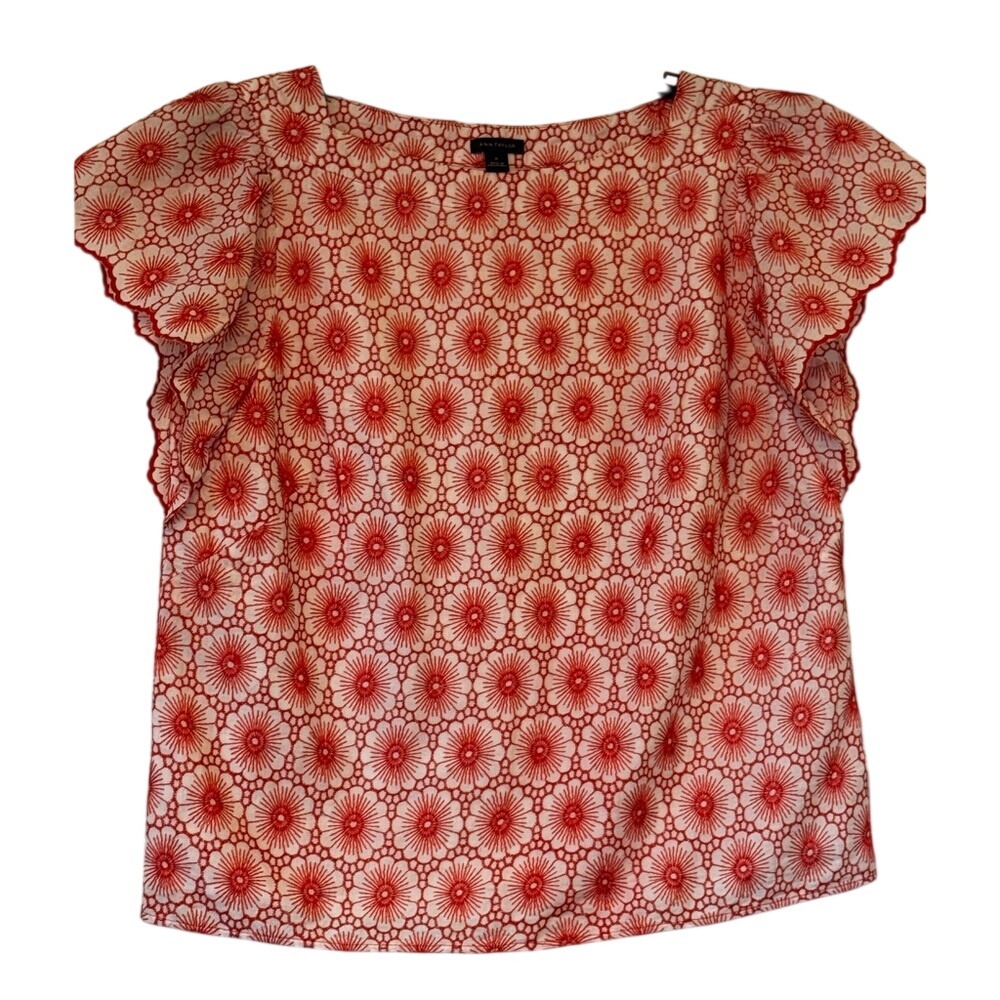 Ann Taylor Red White Floral Eyelet Flutter Sleeve Blouse Medium Scoop Neck Top